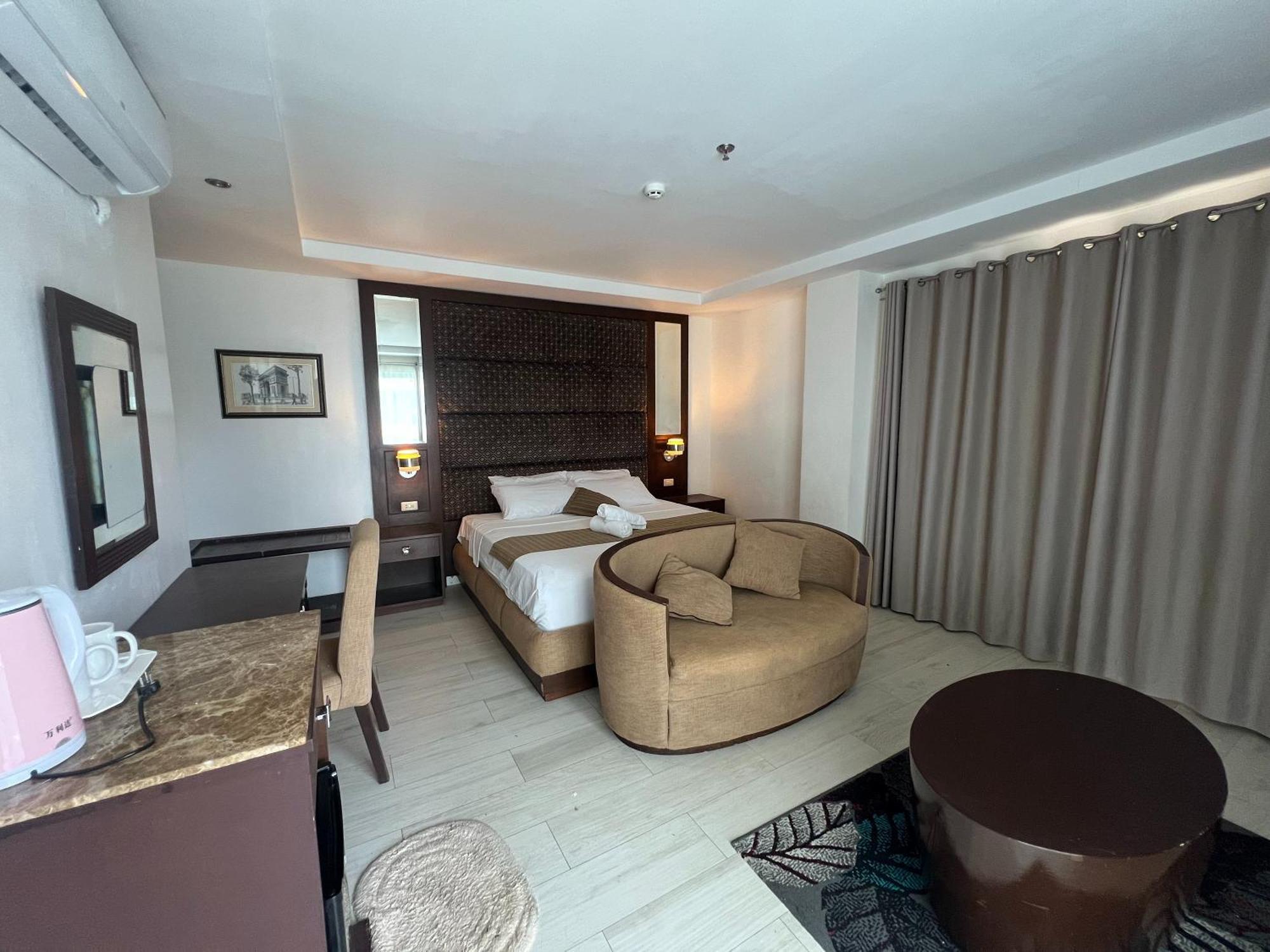 Subiza Beach Resort Olongapo Exterior foto